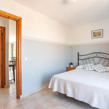 Mundaka Albir Apartment *